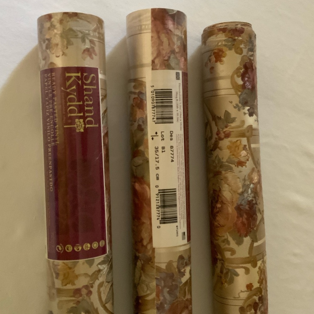 Floral Wallpaper - Multicolor